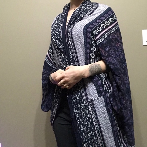 Indie shawl - Picture 1 of 1